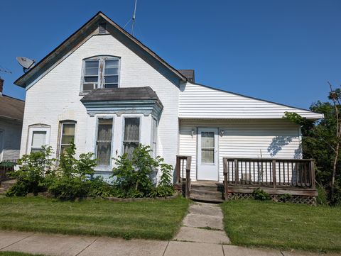 Single Family Residence in Hobart IN 655 Lake Street.jpg