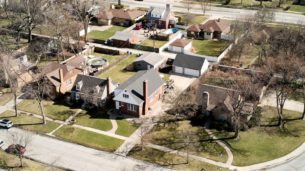Photo of 8039 Forest Avenue, Munster, IN 46321 (MLS # 839658)