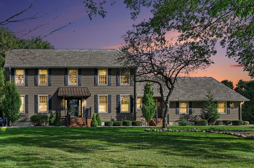 Photo of 3691 W Pawnee Drive W, La Porte, IN 46350 (MLS # 847380)