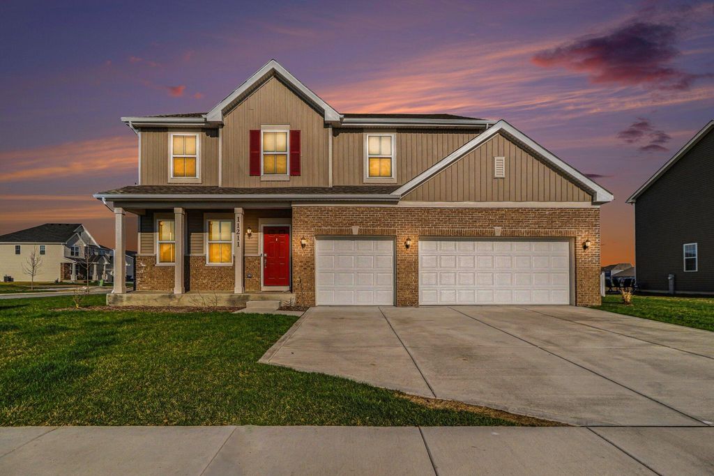 Photo of 11211 Green Place, Winfield, IN 46307 (MLS # 836897)