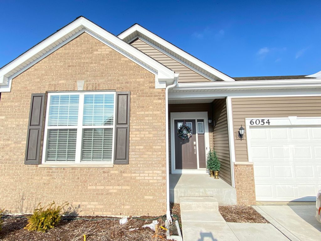 Photo of 6054 E 112th Place, Crown Point, IN 46307 (MLS # 832993)