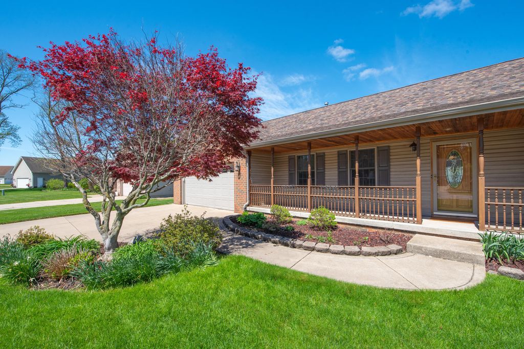 Photo of 6818 Trailside Avenue, Portage, IN 46368 (MLS # 837944)