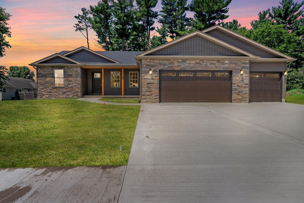 Photo of 1622 Elderberry Street SE, DeMotte, IN 46310 (MLS # 832223)