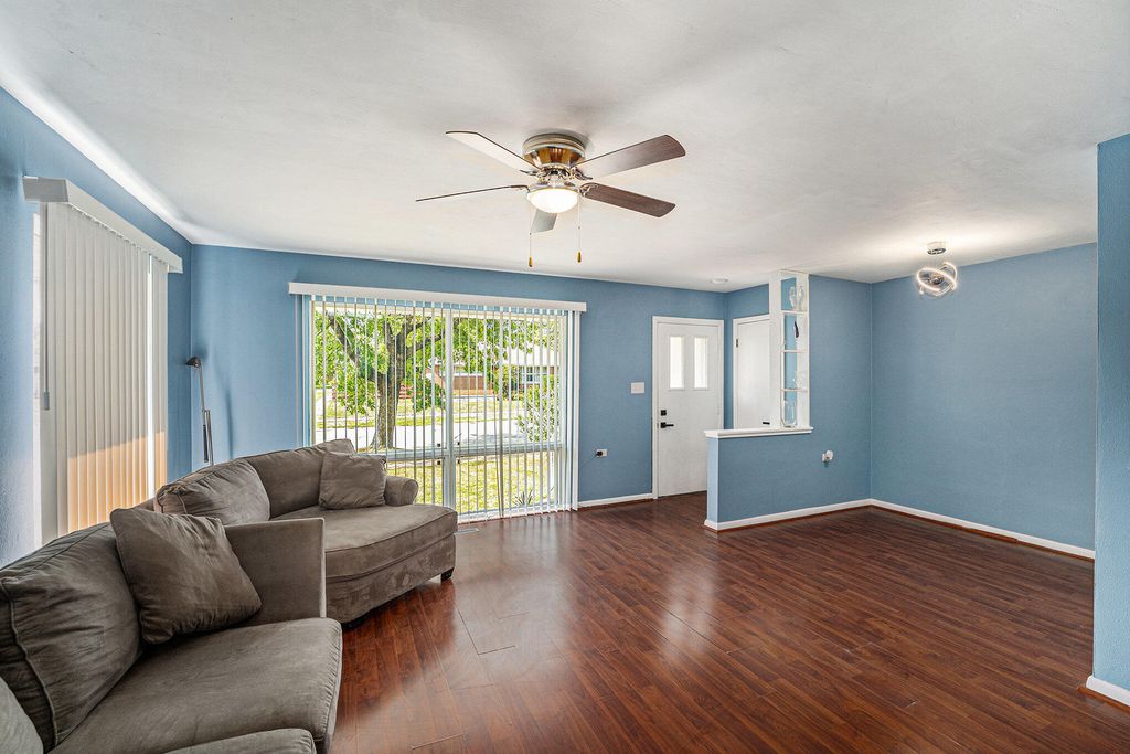 Photo of 6647 Ash Place, Gary, IN 46403 (MLS # 831417)