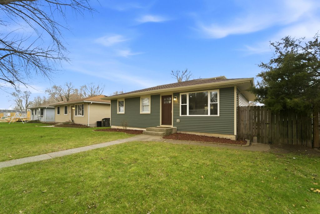 Photo of 2886 Warren Street, Lake Station, IN 46405 (MLS # 836471)