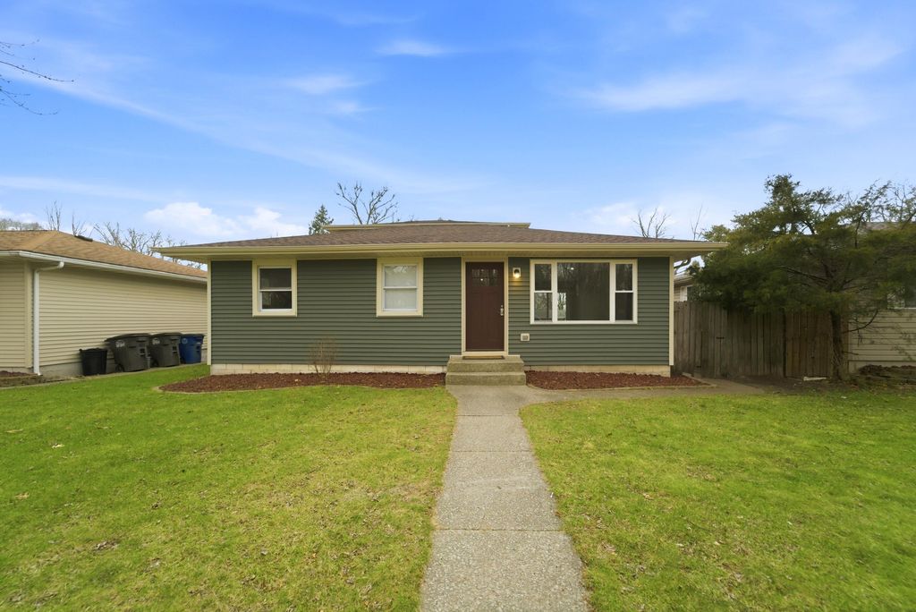 Photo of 2886 Warren Street, Lake Station, IN 46405 (MLS # 836471)