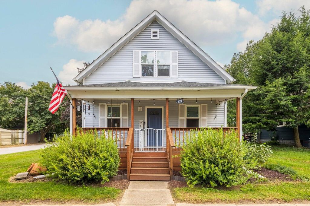 Photo of 201 Will Street, Kouts, IN 46347 (MLS # 831772)