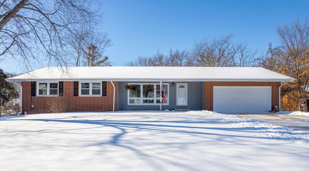 Photo of 12418 White Oak Drive, Crown Point, IN 46307 (MLS # 833333)