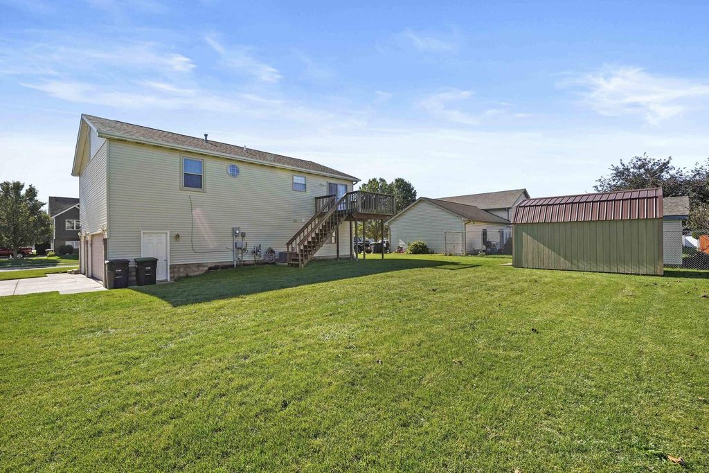 Photo of 6620 Timberwood Avenue, Portage, IN 46368 (MLS # 830131)