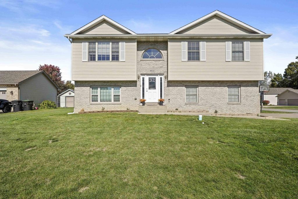 Photo of 6620 Timberwood Avenue, Portage, IN 46368 (MLS # 830131)