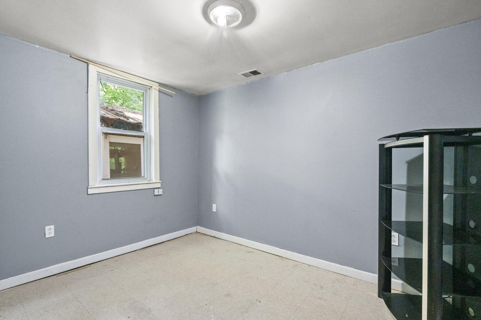 Lowell, Indiana 46356, United States, 4 Bedrooms Bedrooms, ,2 BathroomsBathrooms,Residential,Active,52804