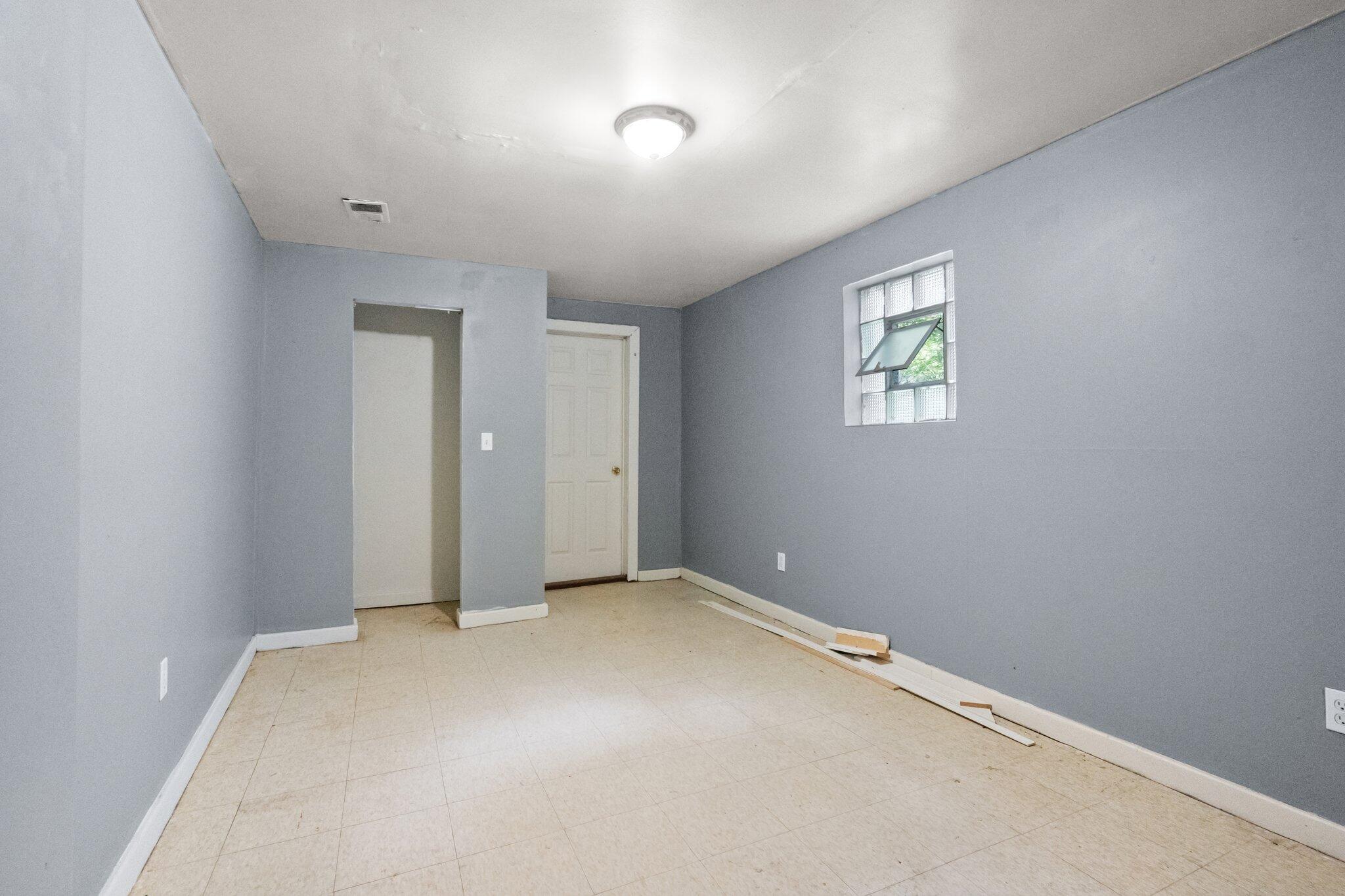 Lowell, Indiana 46356, United States, 4 Bedrooms Bedrooms, ,2 BathroomsBathrooms,Residential,Active,52804