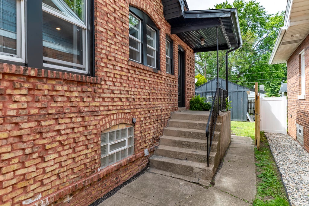 Photo of 11 169th Street, Hammond, IN 46324 (MLS # 840067)