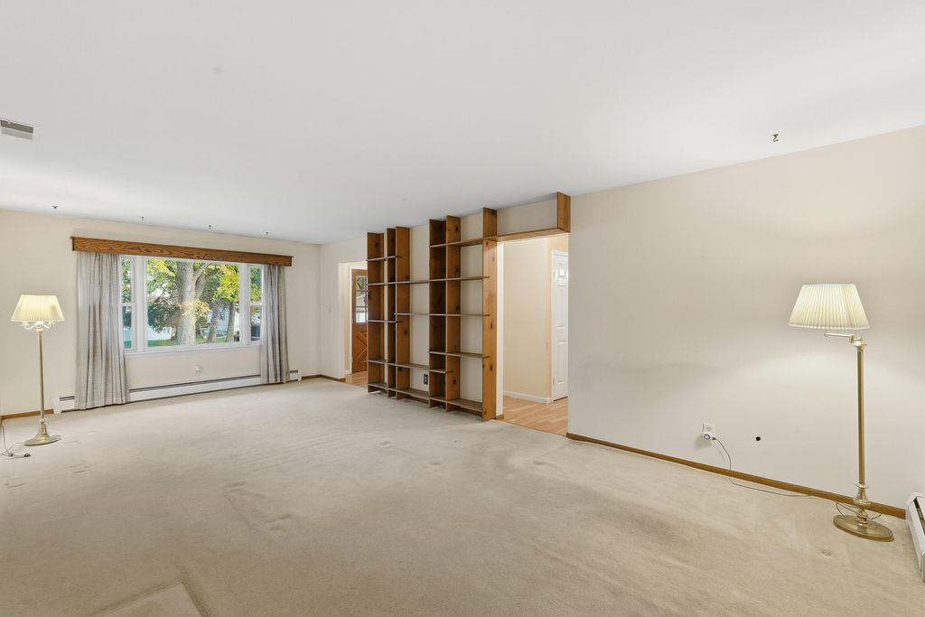 Photo of 1513 Franklin Street, Valparaiso, IN 46383 (MLS # 830536)