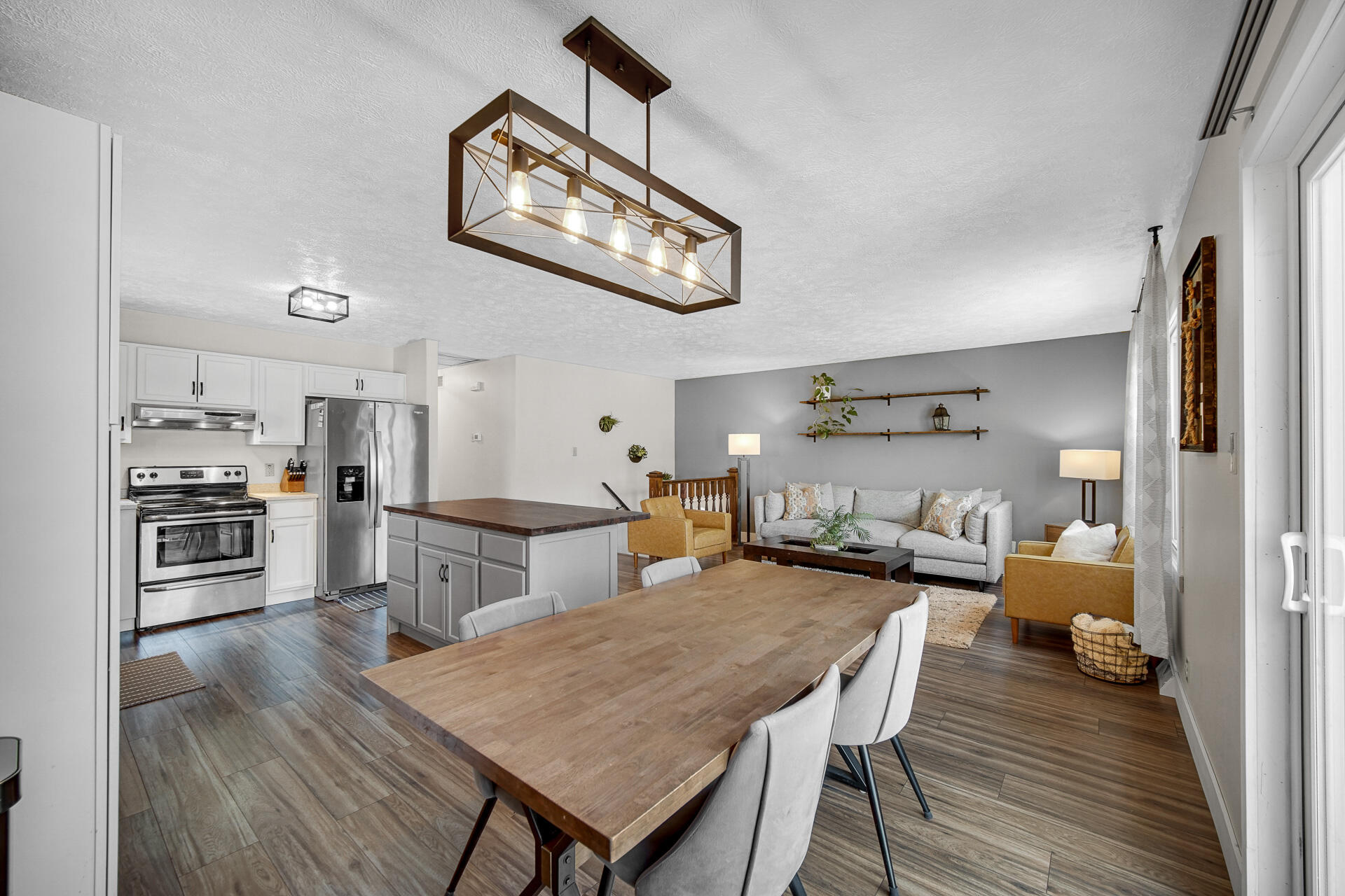 4303 Kingsdale Drive