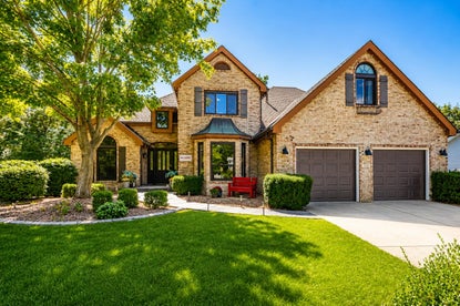 253 Fairfield Dr – Investment Home