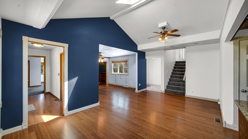 Photo of 10730 Forestdale Street, Saint John, IN 46373 (MLS # 838741)