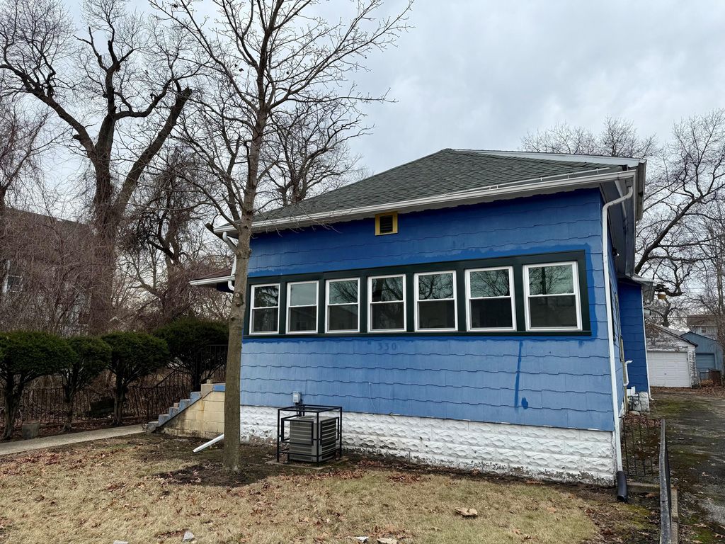 Photo of 330 S Lake Street, Gary, IN 46403 (MLS # 835724)