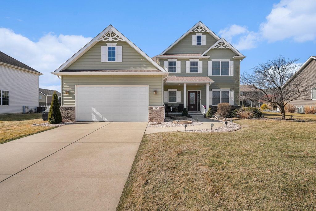Photo of 745 Huey Drive, Crown Point, IN 46307 (MLS # 834970)