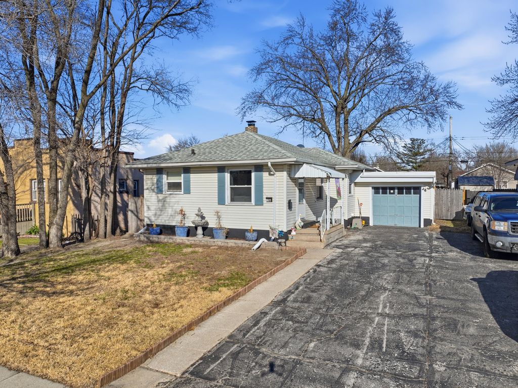 Photo of 6611 Arkansas Avenue, Hammond, IN 46323 (MLS # 836007)