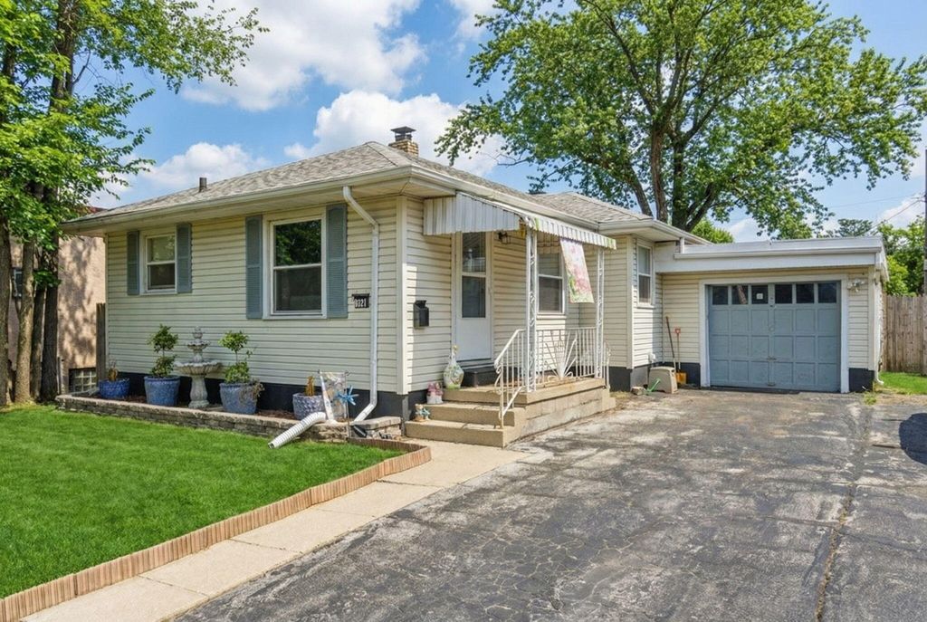 Photo of 6611 Arkansas Avenue, Hammond, IN 46323 (MLS # 836007)