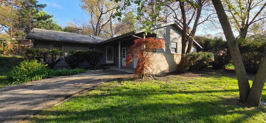 Photo of 124 Diana Road, Portage, IN 46368 (MLS # 838224)