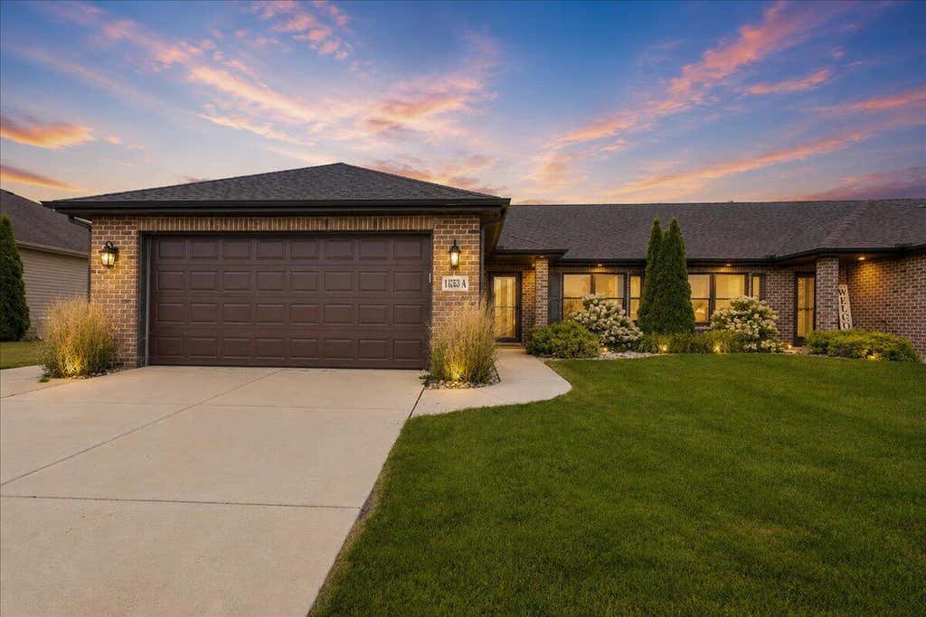 Photo of 14752 Drummond Avenue #A, Cedar Lake, IN 46303 (MLS # 842656)