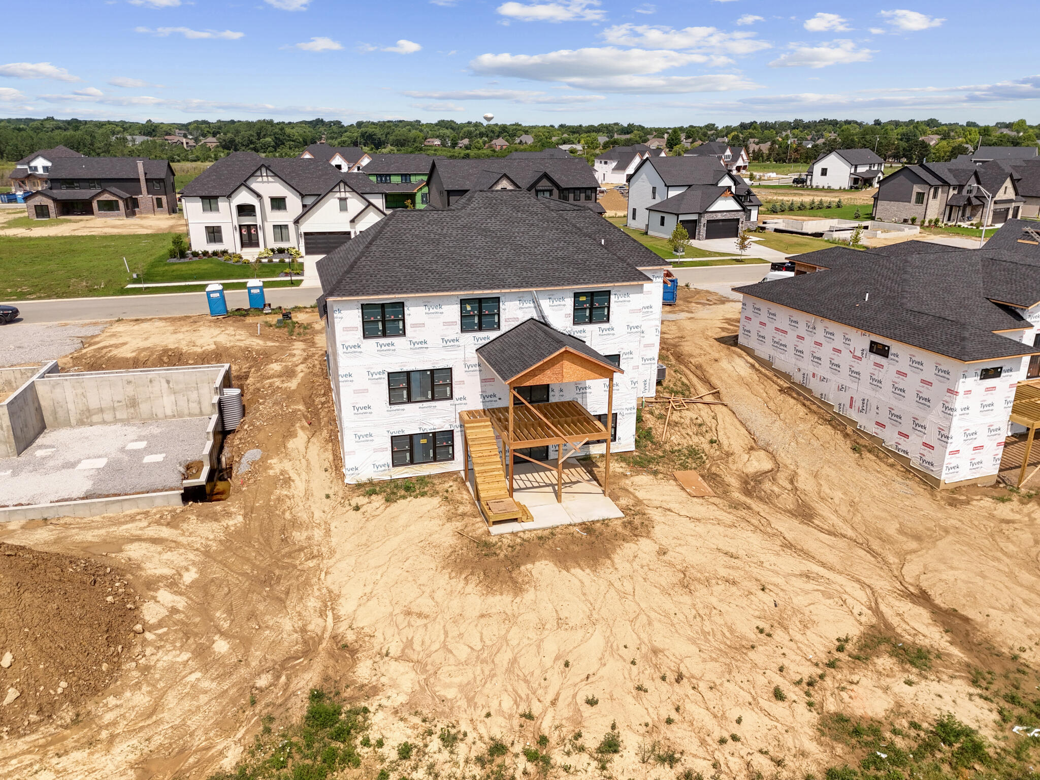 9467 Tall Grass Trail