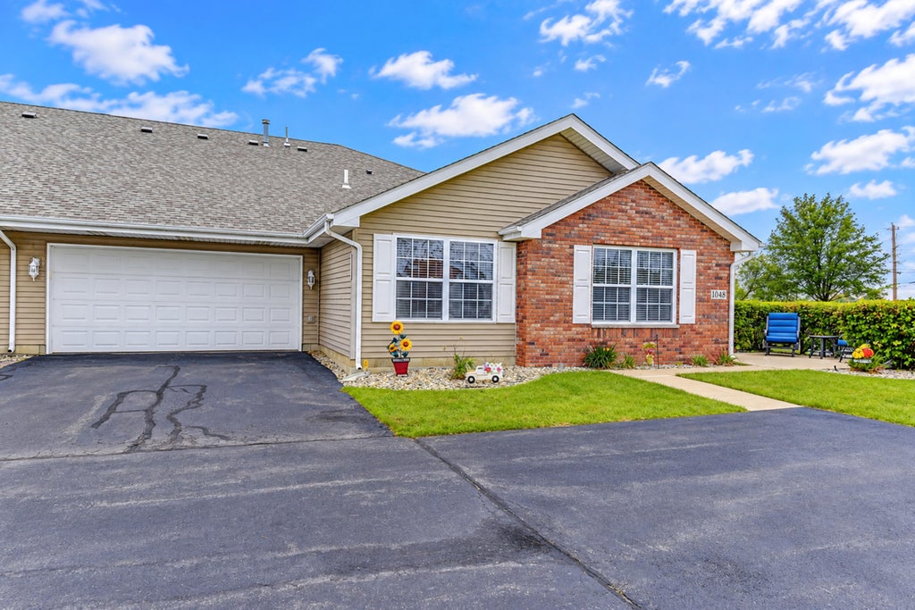 Photo of 1048 N Woodlawn Avenue, Griffith, IN 46319 (MLS # 846073)