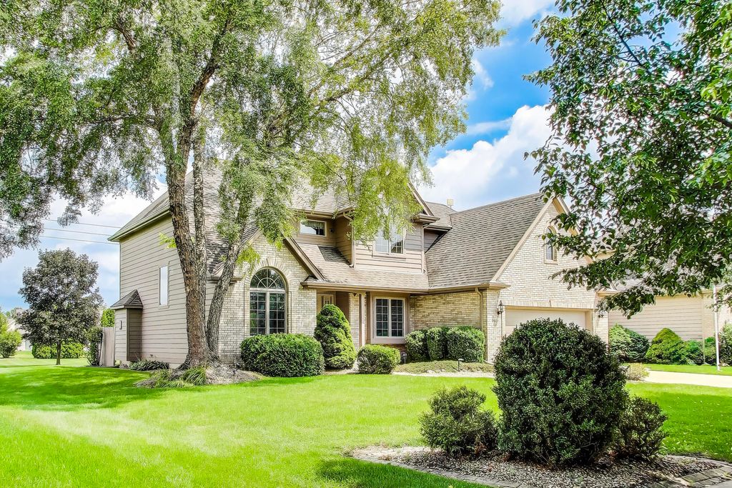 Photo of 9935 Ashwood Lane, Munster, IN 46321 (MLS # 832076)