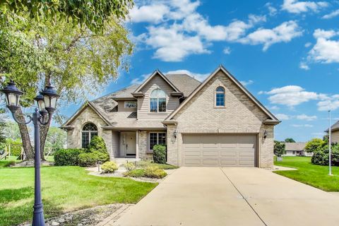 Property photo of 9935 Ashwood Lane, Munster, IN 46321