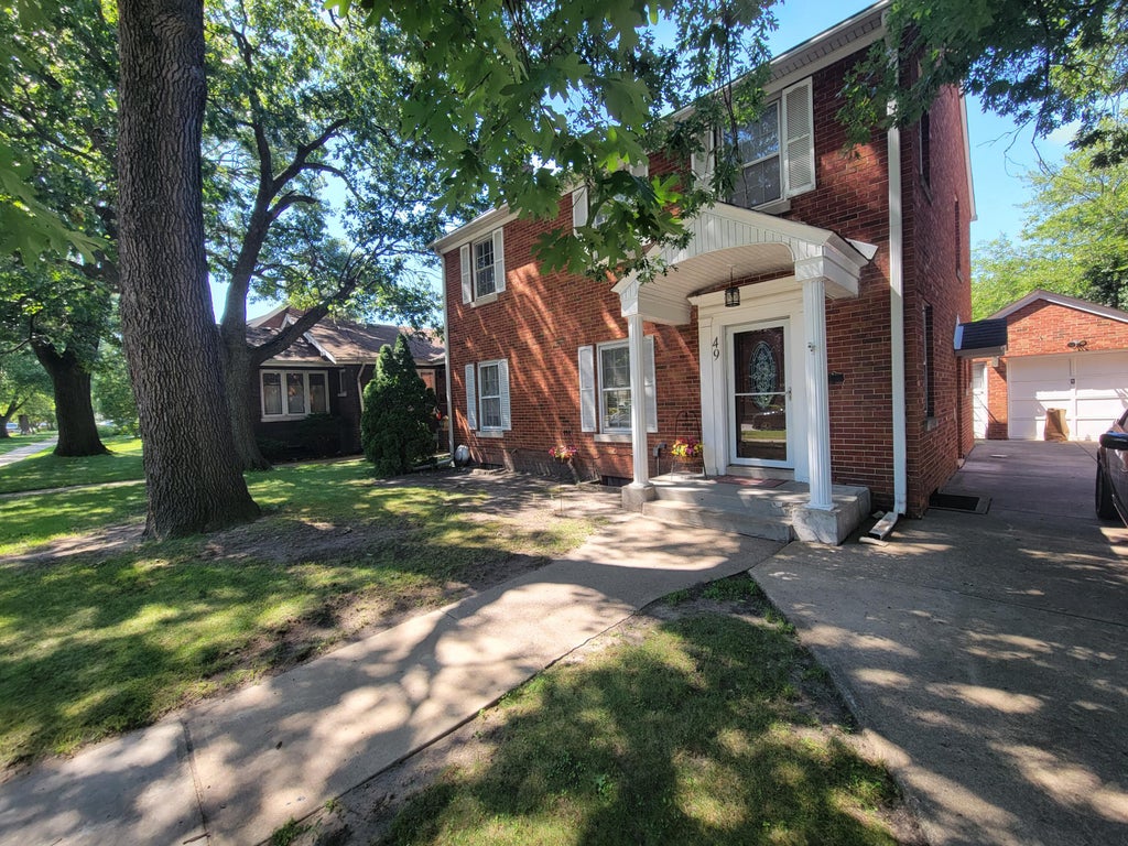 Photo of 49 Wildwood Road, Hammond, IN 46324 (MLS # 842260)