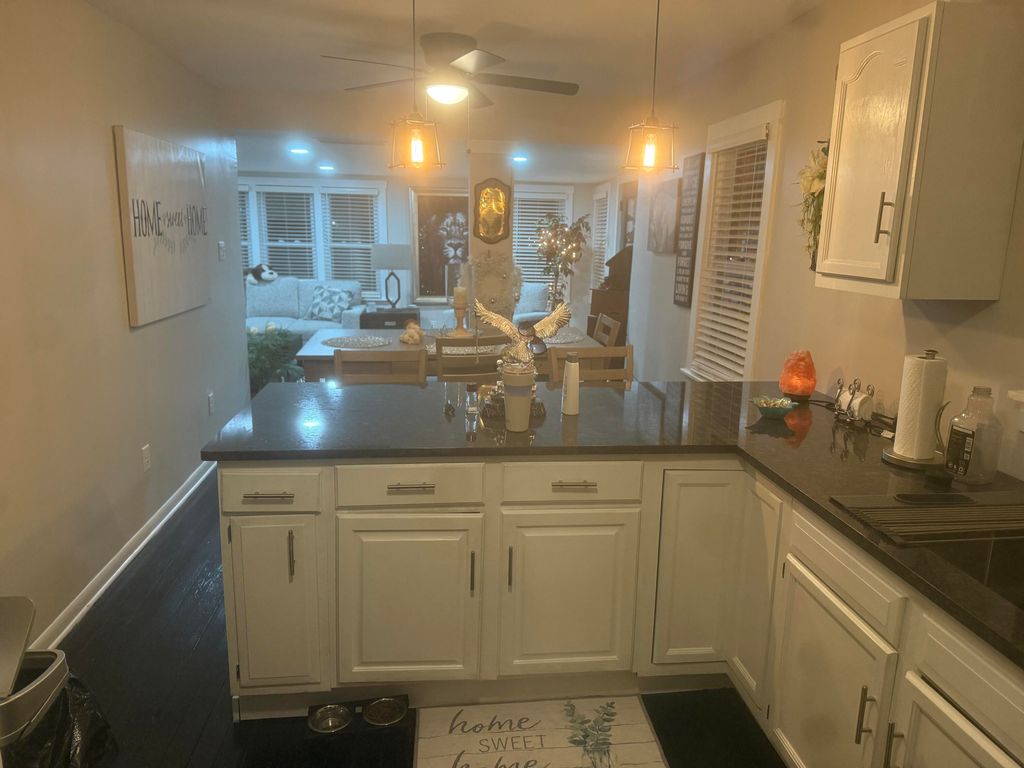 Photo of 217 E 13 Th Place, Hobart, IN 46342 (MLS # 832017)