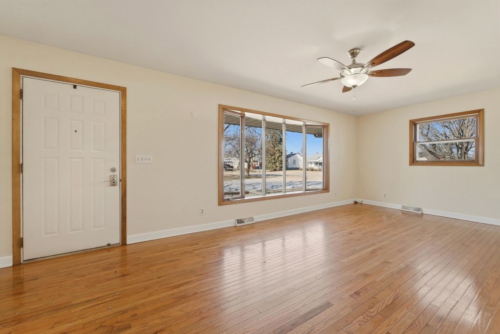 Photo of 3504 Garfield Street, Highland, IN 46322 (MLS # 834995)