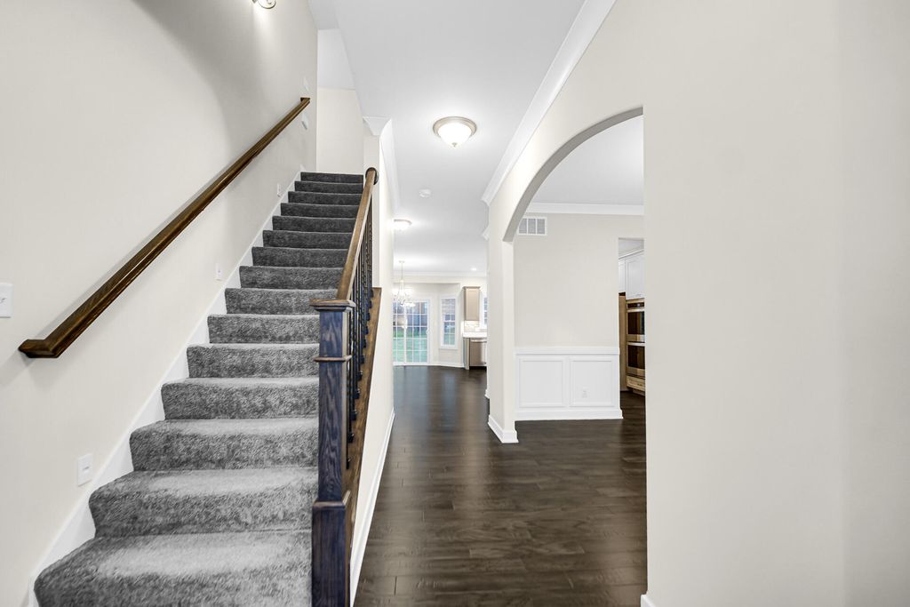 Photo of 2111 Easton Park Drive, Chesterton, IN 46304 (MLS # 831564)