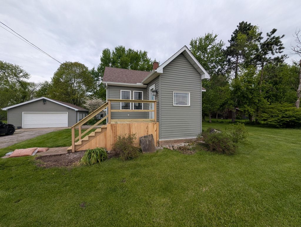 Photo of 2677 E State Rd 2, Rolling Prairie, IN 46371 (MLS # 838389)