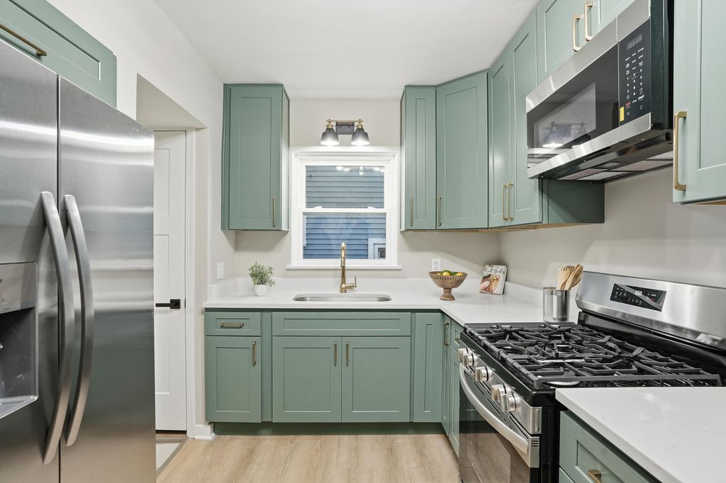 Photo of 2534 White Oak Avenue, Whiting, IN 46394 (MLS # 831252)