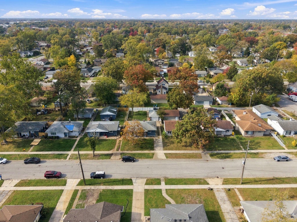 Photo of 330 N Arbogast Street, Griffith, IN 46319 (MLS # 847601)