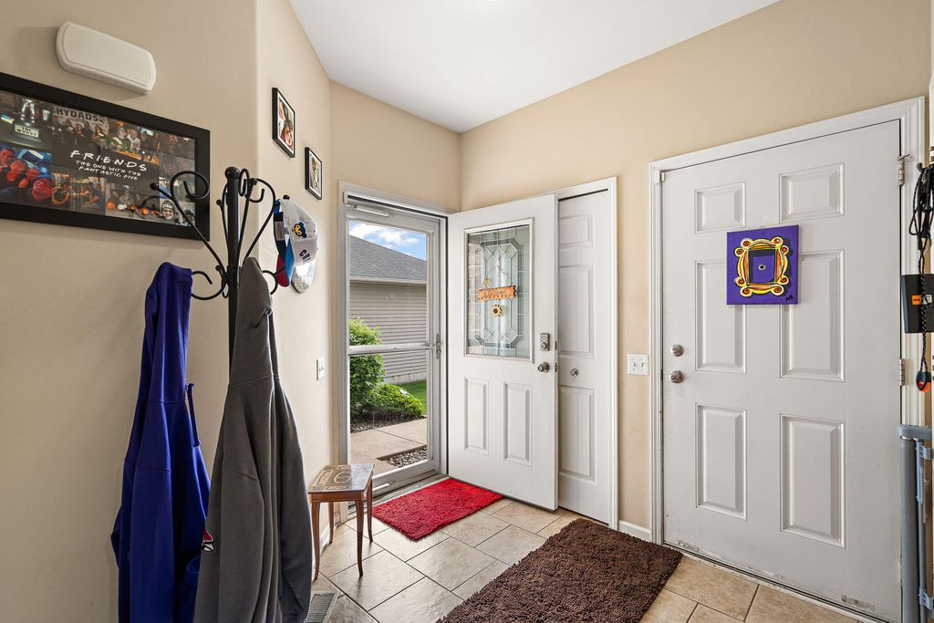 Photo of 1440 Bohling Place, Crown Point, IN 46307 (MLS # 838516)