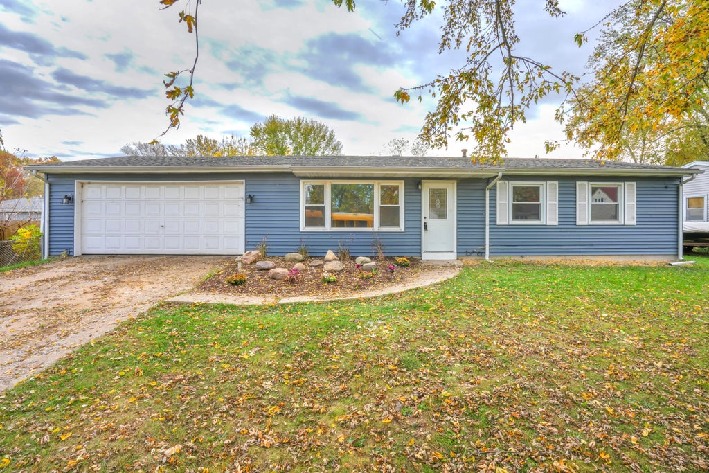 Photo of 402-1 Plymouth Road, Valparaiso, IN 46385 (MLS # 847658)