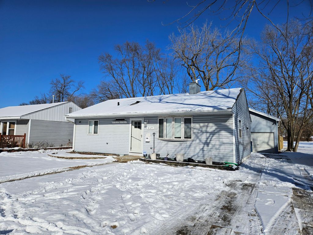 Photo of 8129 Wicker Park Drive, Highland, IN 46322 (MLS # 833303)