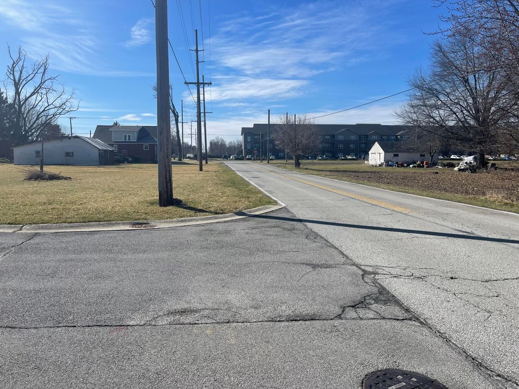 Photo of 900 S Lake Park Avenue, Hobart, IN 46342 (MLS # 837376)