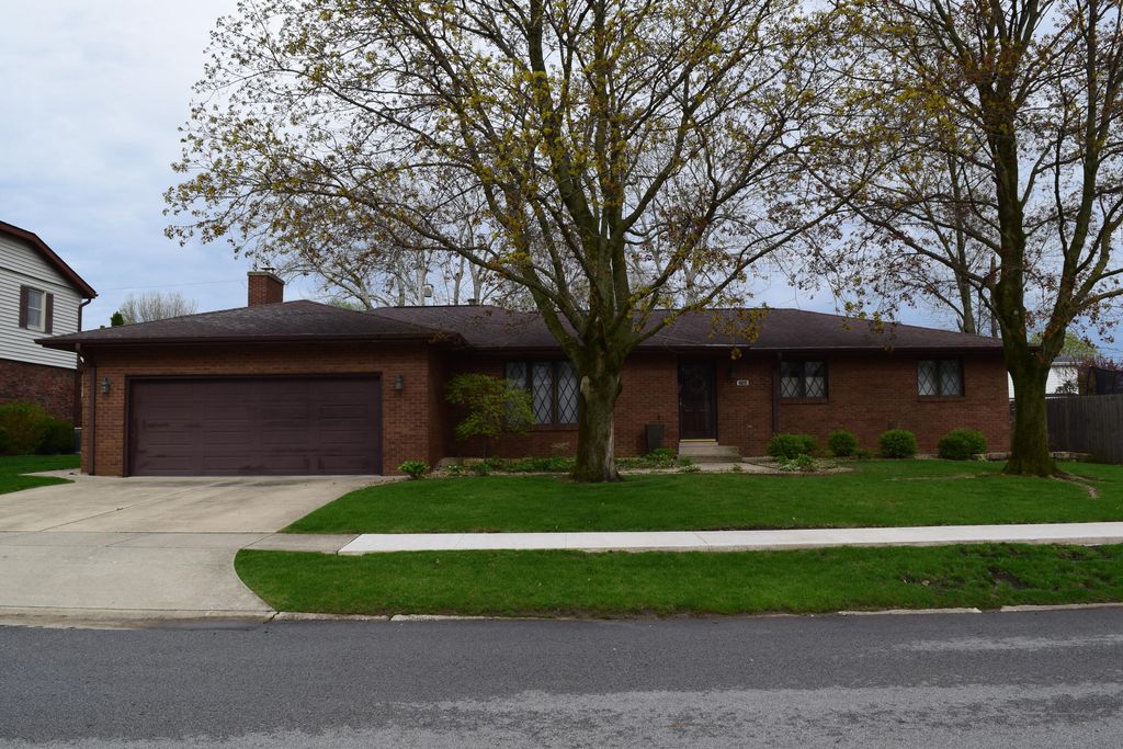 Photo of 2508 Dorset Drive, Valparaiso, IN 46383 (MLS # 837229)