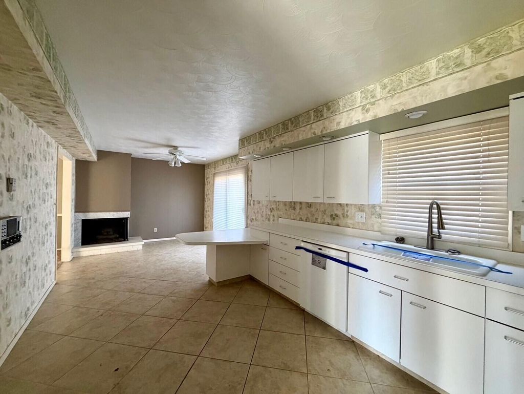 Photo of 104 Foster Avenue, Elkhart, IN 46516 (MLS # 834364)