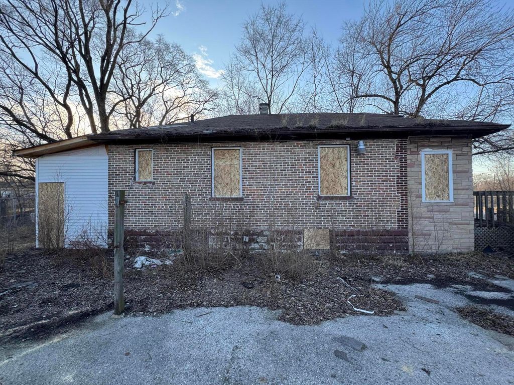 Photo of 1105 W 15th Avenue, Gary, IN 46407 (MLS # 834544)