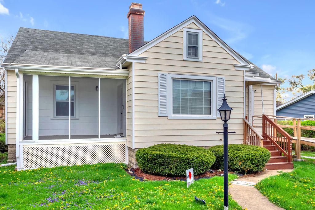 Photo of 5770 Jackson Street, Merrillville, IN 46410 (MLS # 837202)