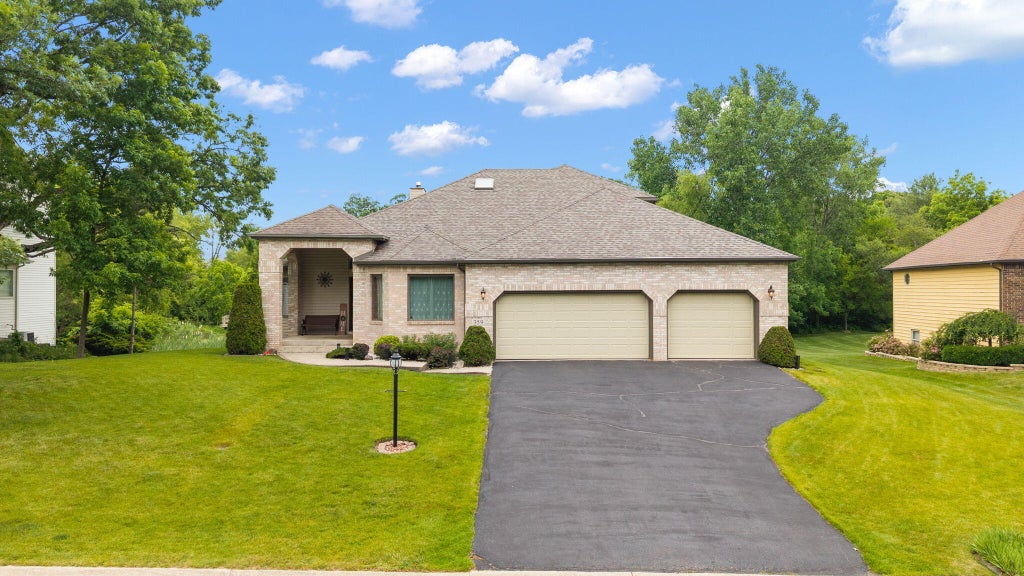 Photo of 359 Tremont Lane, Valparaiso, IN 46385 (MLS # 840716)
