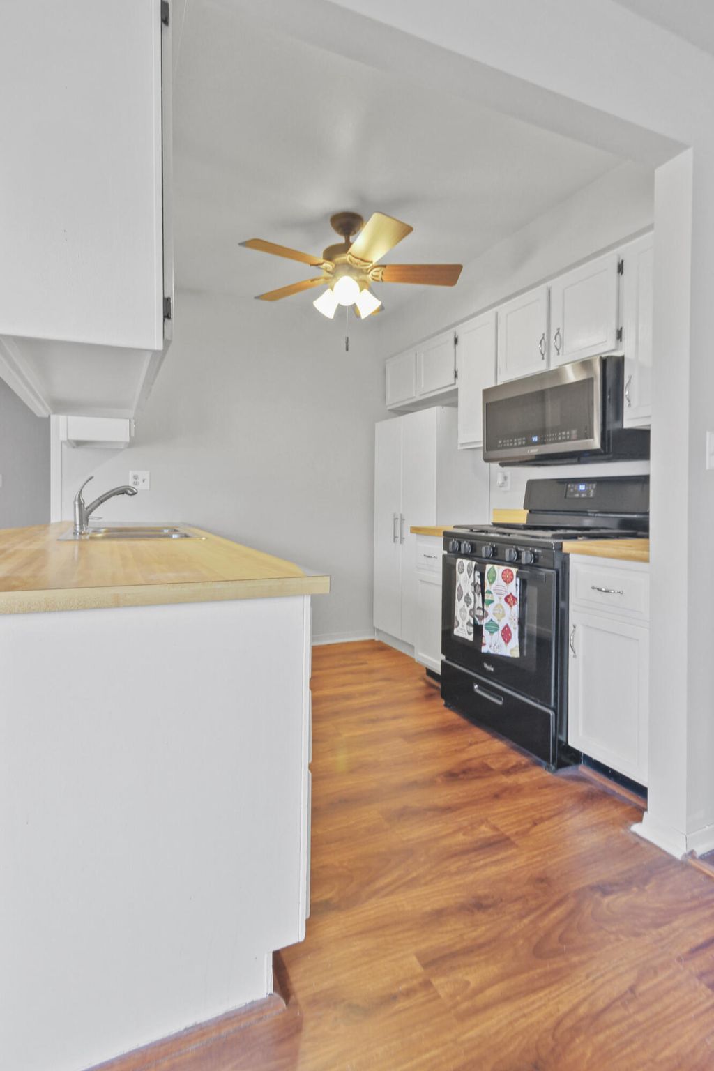 Photo of 6277 Waite Street, Merrillville, IN 46410 (MLS # 835118)