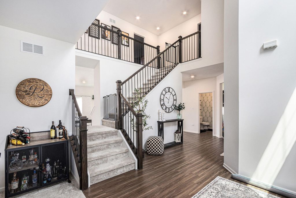 Photo of 2120 E 110th Lane, Crown Point, IN 46307 (MLS # 833055)