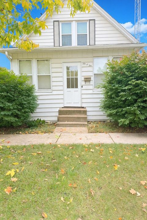 602 Plain Street, La Porte, IN 46350 - #: 829591